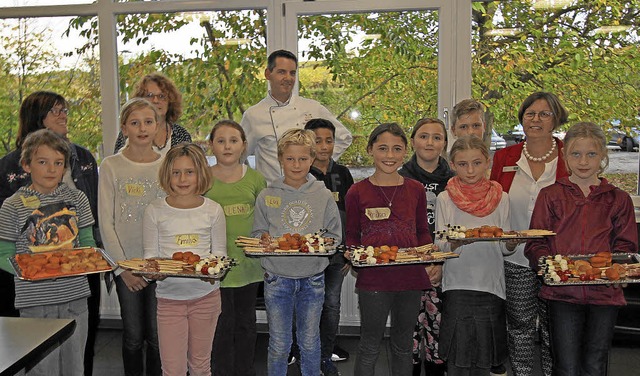 Stolz prsentierten die Mitglieder der...merbande&#8220; ihre ersten Produkte.   | Foto: Herbert trogus