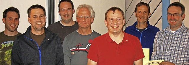Die vom Skiverband Geehrten (von links...wr, Alois Maier und Gerhard Rombach.   | Foto: Gaby Beha