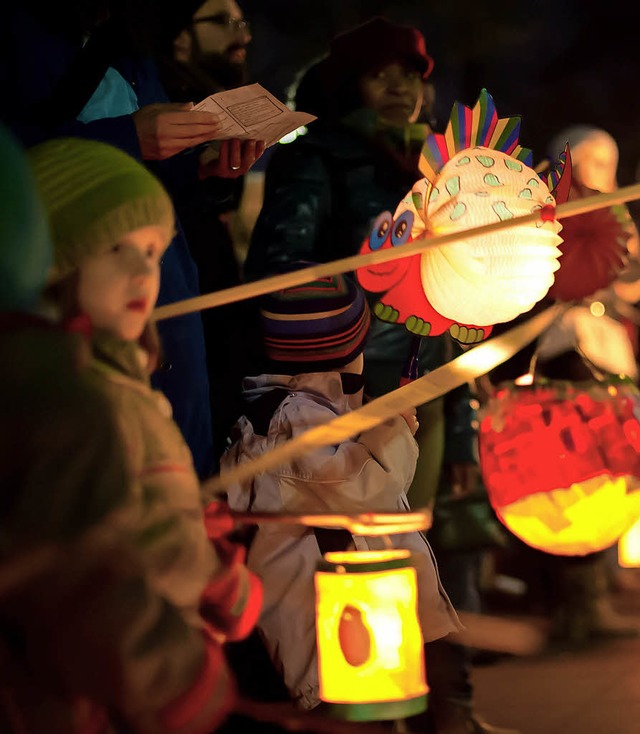 Fr viele Kinder sind die Laternenumz...Martin ein Hhepunkt im Jahreskreis.    | Foto: Ole Spata / dpa