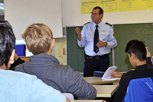 ber die Gefahren der neuen Medien spr...rn des Schulzentrums Efringen-Kirchen.  | Foto: Textdirekt