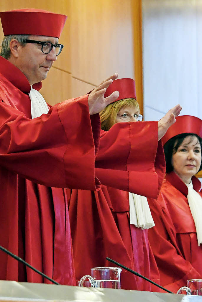 Regierung muss umfassend informieren Deutschland