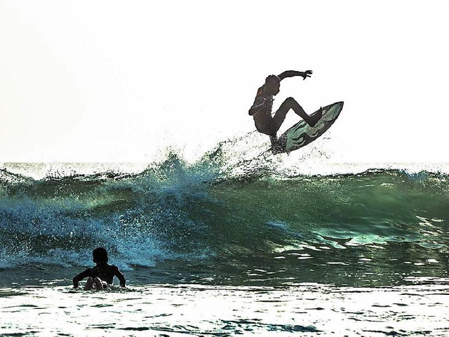 In der senegalesischen Hauptstadt Dakar gibt es eine quirlige Surfszene  | Foto: Lupi Spuma
