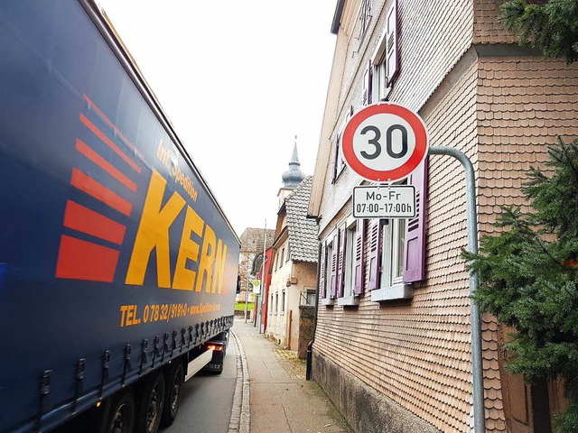 Die Ortsdurchfahrt Kippenheim soll knftig durchgehend zur 30er-Zone werden.  | Foto: Karl Kovacs
