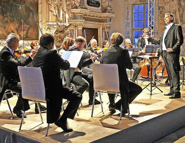 Das  Sdwestdeutsche Kammerorchester Pforzheim unter der Leitung von Georg Mais   | Foto: Helmut Voith