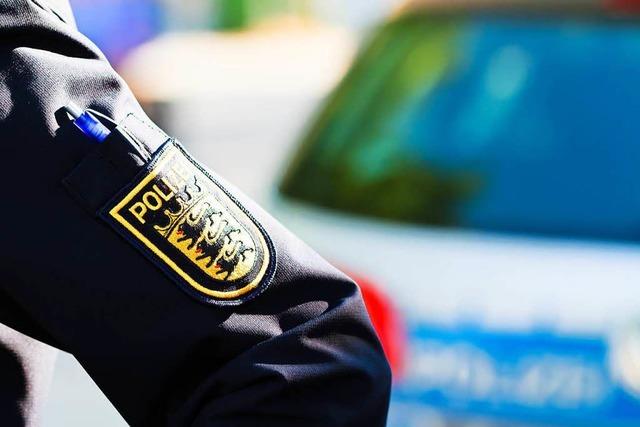 Unbekannte schlagen Autoscheiben in Lrrach ein