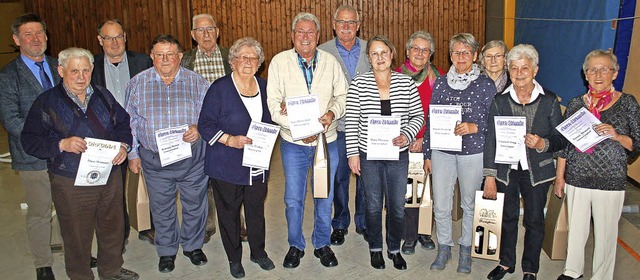 Der TV Oberschopfheim ehrte zahlreiche...en sogar zu Ehrenmitgliedern ernannt.   | Foto: Barbara Rderer