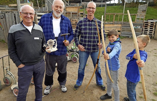 Bereicherndes Zusammenwirken von Jung ...satz zum Wohl der Kinder groen Spa.   | Foto: Claudia Gempp