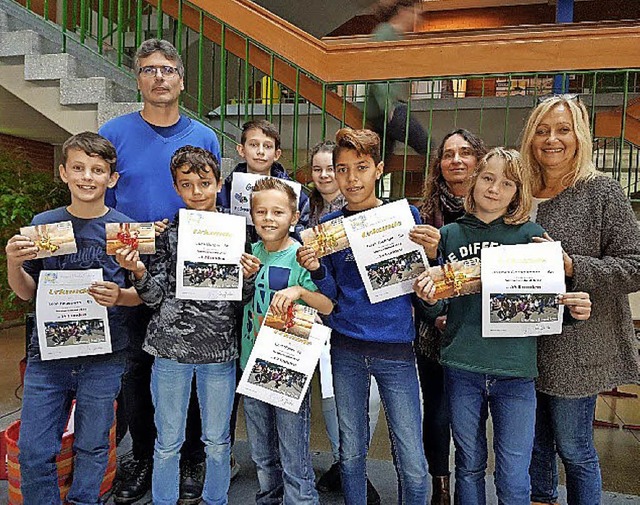 Die strahlenden Besten des Sponsorenla...), Dieter Hrlin und Annemarie Dreher   | Foto: privat