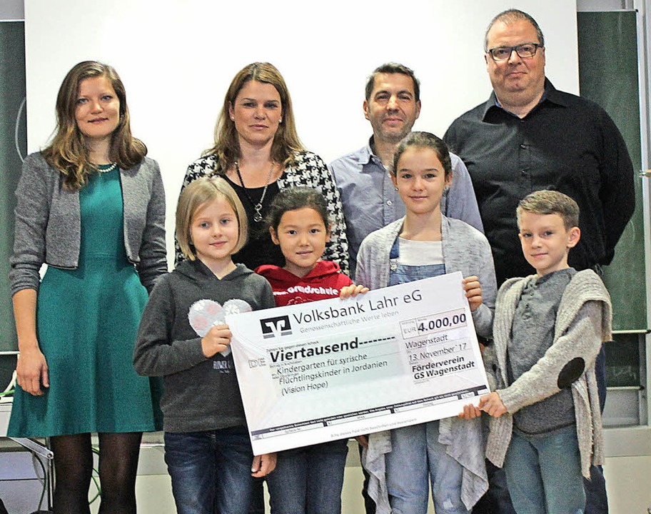 Spendenbergabe in der Johann-Peter-Hebel-Grundschule   | Foto: Winter