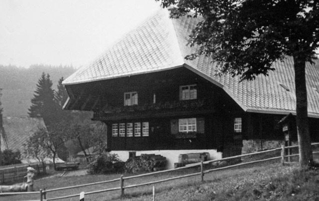 Seit 40 Jahren ist der Resenhof in Bernau ein Heimatmuseum.  | Foto: Repro: Ulrike Spiegelhalter