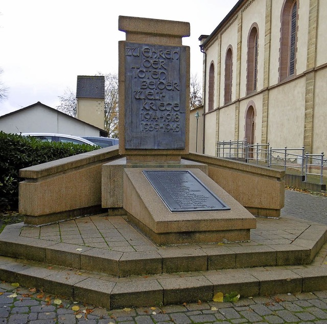 Das Hartheimer Ehrenmal soll auf den Friedhof.  | Foto: Gemeinde Hartheim