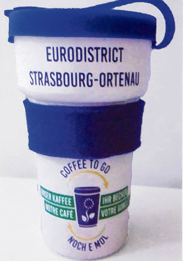 Der Eurodistrikt-Kaffeebecher zum &#8222;Noch-e-mol&#8220;-verwenden.  | Foto: hsl