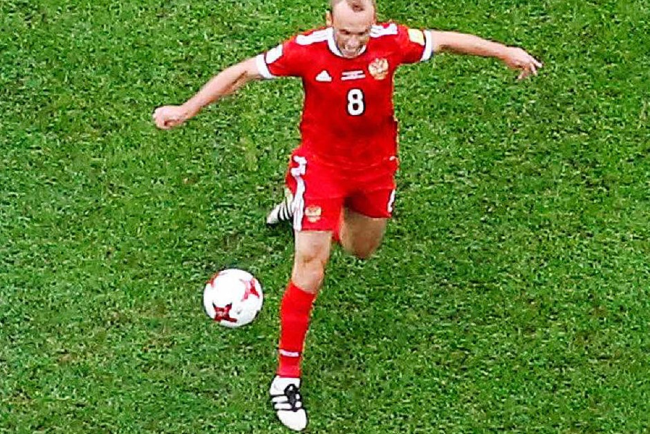 Russland – Weltrangliste: 65; WM-Teilnahmen: 7 (4 als Sowjetunion); Größter WM-Erfolg: 4. Platz (1966); Top-Star: Igor Akinfeev; Trainer: Stanislaw Cherchesov; Auslosungstopf: 1 (Foto: dpa) Russland – Weltrangliste: 65; WM-Teilnahmen: 7 (4 als Sowjetunion); Größter WM-Erfolg: 4. Platz (1966); Top-Star: Igor Akinfeev; Trainer: Stanislaw Cherchesov; Auslosungstopf: 1 (Foto: dpa)