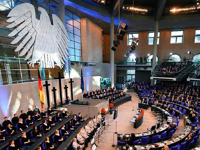 Noch ist nicht geklrt, welche Parteie... Berliner Bundestag bernehmen werden.  | Foto: obs