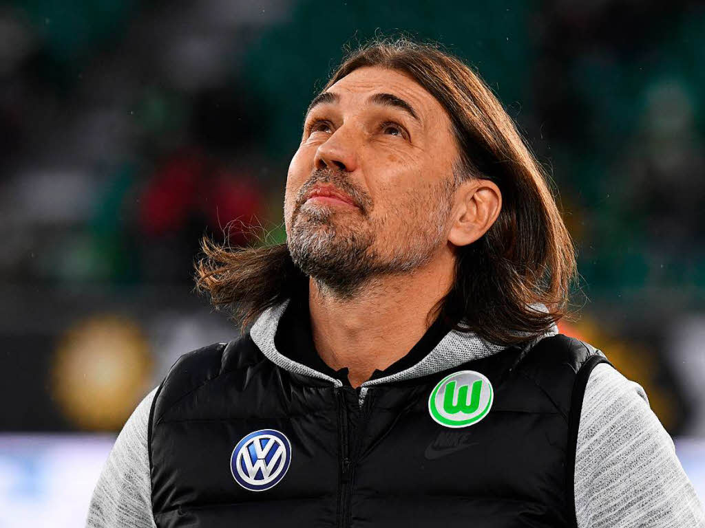 Gttlicher Beistand? Martin Schmidt vom VfL Wolfsburg wollte nach sieben Remis in Folge gewinnen.