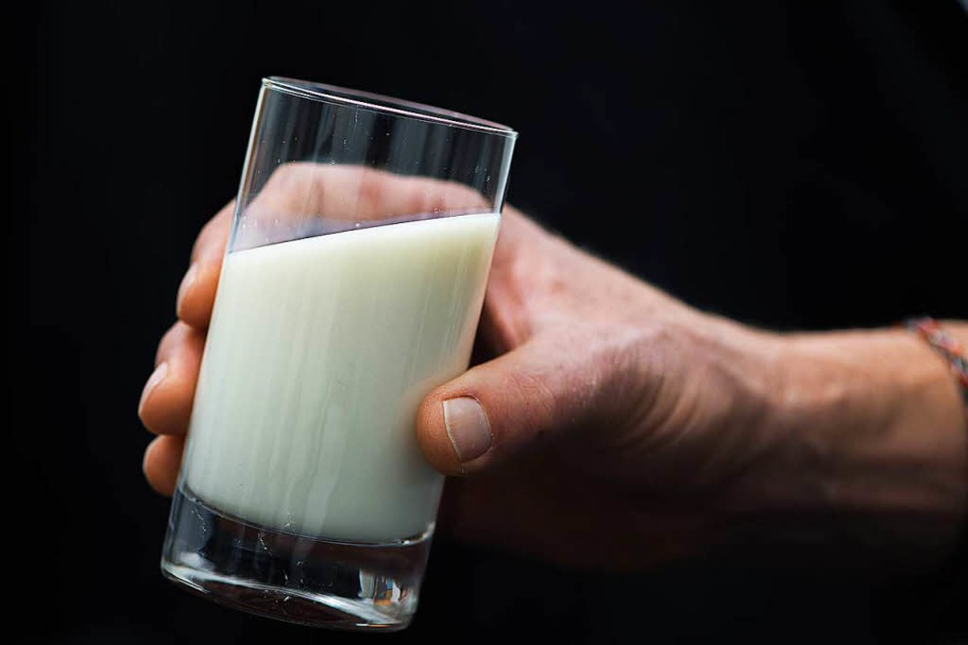 Dass Milch gegen Sodbrennen hilft, ist leider ein Irrglaube.  | Foto: dpa