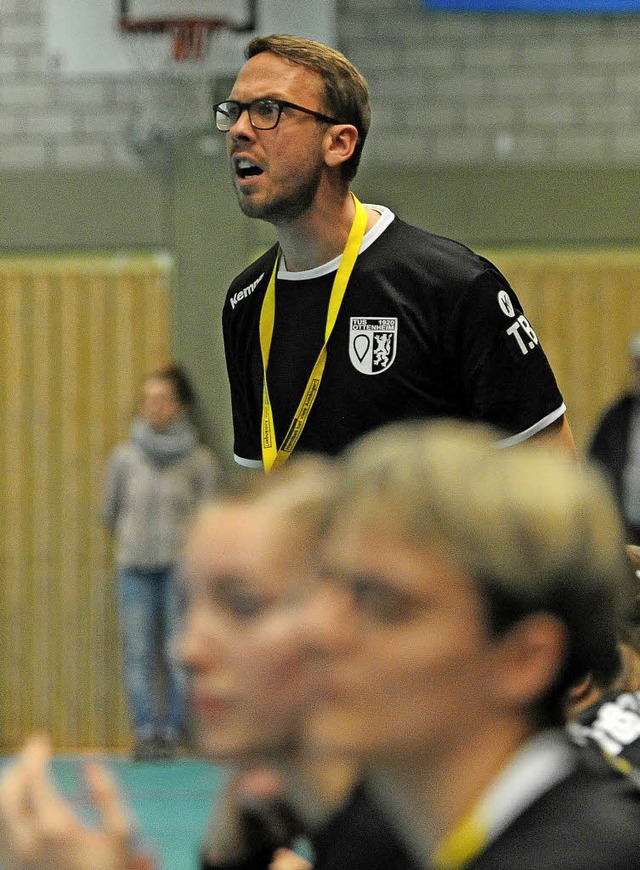 Trainer Tobias Buchholz musste die fn...mniederlage seines Teams mit ansehen.   | Foto: Pressebro Schaller