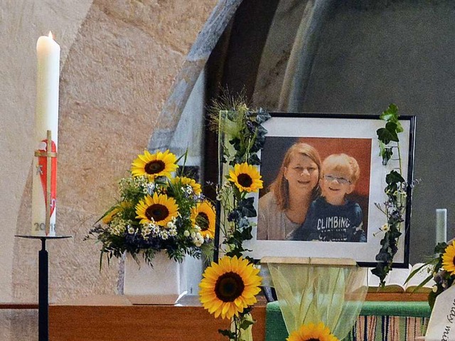 Letzte Erinnerung an Anne M. und Noah bei der Trauerfeier  | Foto: Benedikt Sommer