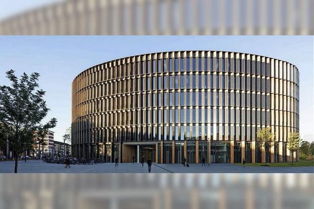 Das neue Rathaus ist komplett