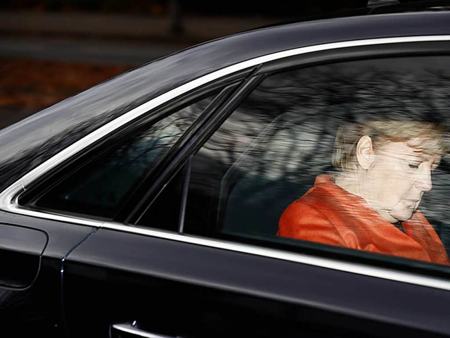 Angela Merkel sieht nach dem Scheitern...ungen keinen Anlass fr einen Rckzug.  | Foto: AFP