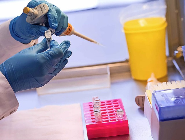 Viele  kommerzielle DNA-Tests werden im Ausland angeboten.   | Foto: dpa