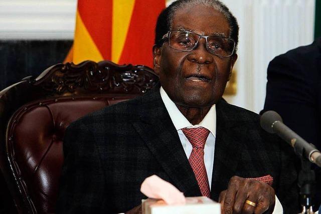Robert Mugabe weigert sich, die Macht abzugeben