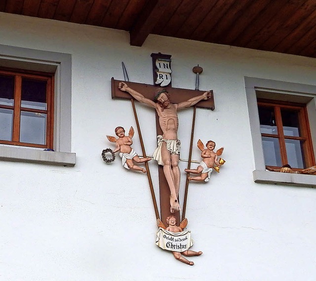 Von Johann Baptist Schlageter, dem als...ch zu sehende Giebelkreuz angefertigt.  | Foto: Wolfgang Adam