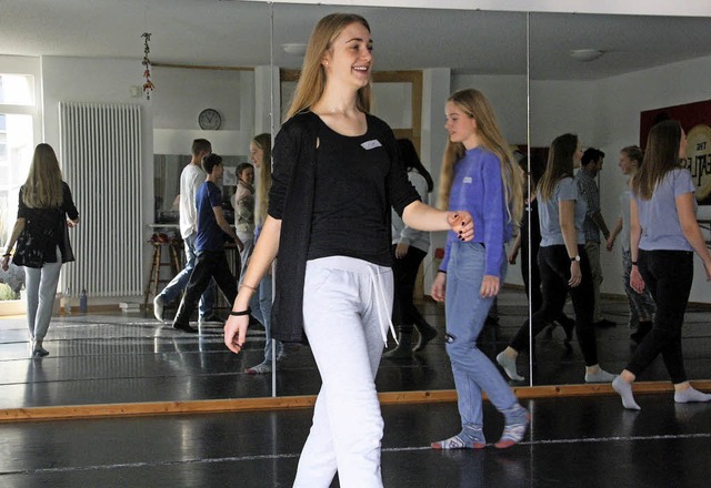 Vollen Einsatz zeigten die Teilnehmeri...in der Ballettschule Dance Generation.  | Foto: Ute Wehrle