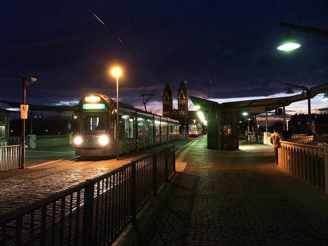 Der Vorfall ereignete sich auf der Stadtbahnbrcke.  | Foto: sh