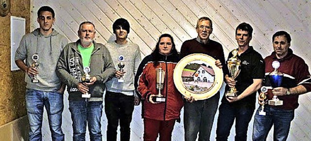 Die glcklichen Gewinner (von links na...nn Drayer, Thomas Herr, Markus Storz.   | Foto: Verein