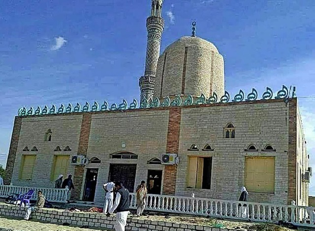 Die Moschee vor dem Angriff  | Foto: DPA