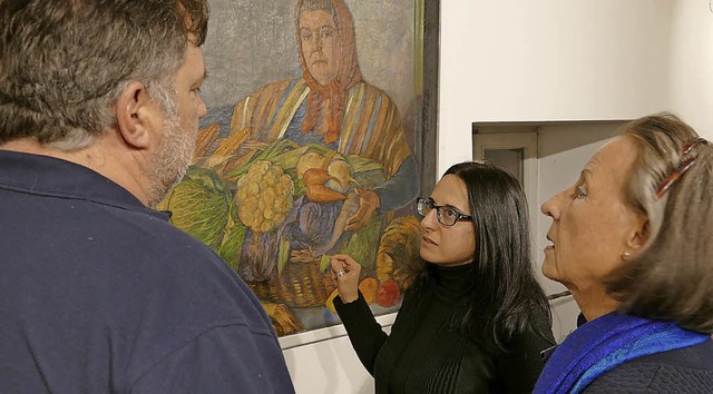Unter den interessierten Vernissagebes...h die Malerin Elena Romanzin (Mitte).   | Foto: Hrvoje Miloslavic