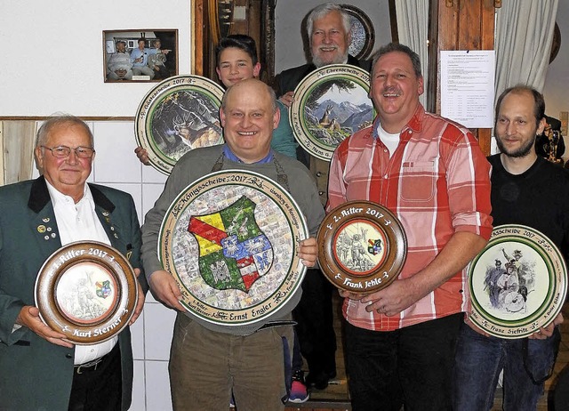 Der neue Hofstaat: Kurt Sterner, Max J...er, Frank Jehle und Raphael Siefritz.   | Foto: Werner Schnabl