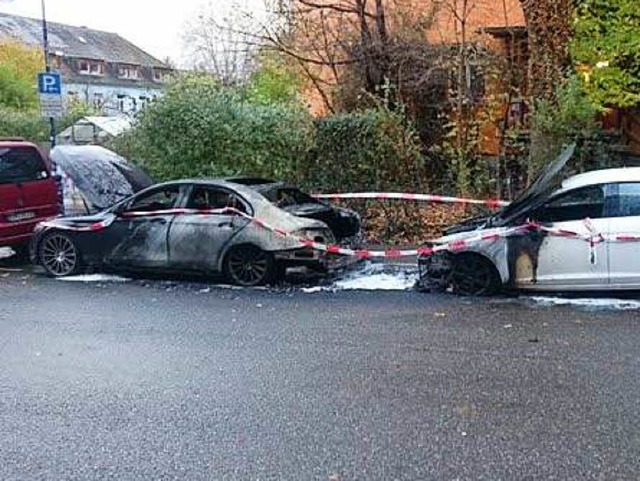 Kein technischer Defekt: der ausgebrannte Mercedes von Georg Niedermeier  | Foto: Privat