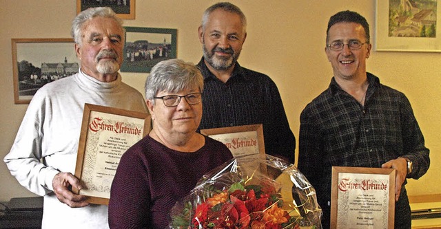 Zu Ehrenmitgliedern ernannt wurden Hel...erspacher fr 40 Jahre als Notenwartin  | Foto: Karin Stckl-Steinebrunner