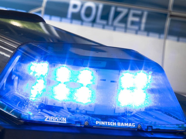 Zwei gestohlene Fahrzeuge, die Polizei vermutet einen Zusammenhang.  | Foto: dpa