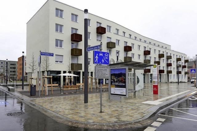 Der Robert-Grumbach-Platz an der Elsser Strae ist eingeweiht worden