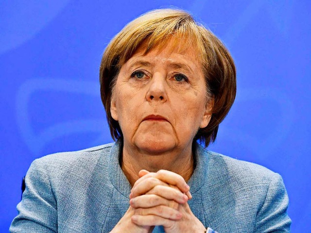 Angela Merkel beim Dieselgipfel in Berlin.  | Foto: AFP