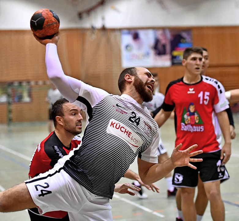<BZ-FotoAnlauf>Handball-Pokal:</BZ-Fot... TuS Ringsheim auf die SG Schramberg.   | Foto:  Achim Keller