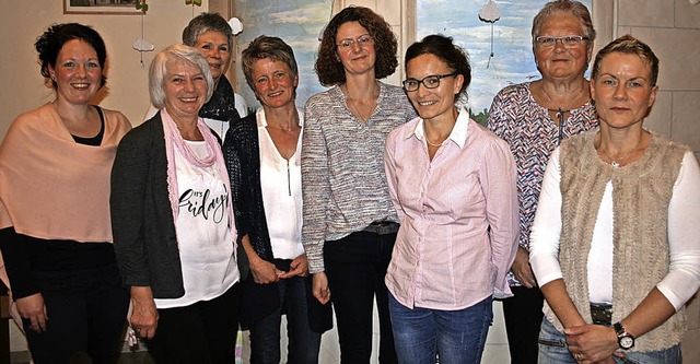 Der Vorstand der Landfrauen Lausheim (...hrerin) und Sonja Held (Beisitzerin).   | Foto: Petra Mann