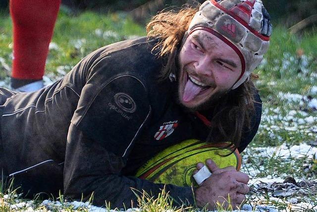 Fotos: Beim Winter-Rugby des Freiburger RC geht's wild zu