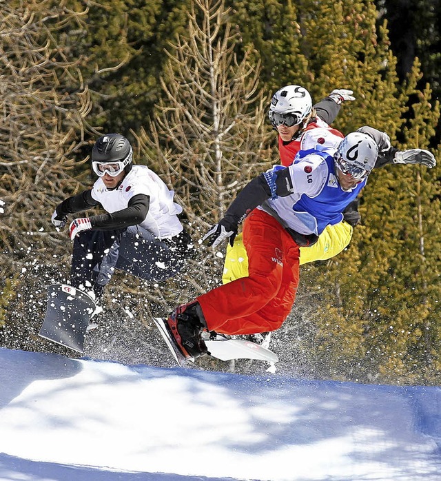 Beim  Weltcup der Snowboardcrosser im ...ldberg-Brental tatkrftig mithelfen.   | Foto: HTG