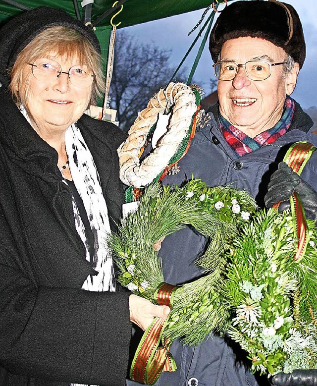 Der Sprecher des Peru-Kreises, Wolfgan...n Verlauf des Benefiz-Adventsbasars.    | Foto: Ralph Lacher