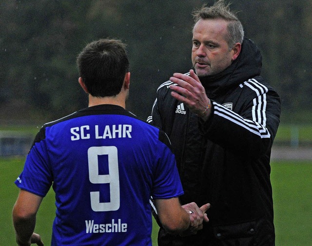 Oliver Dewes (rechts), der sich hier b...C Lahr auch  in der kommenden Saison.   | Foto:  Pressebro Schaller