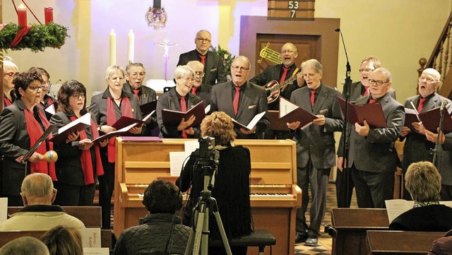 Kleiner Chor, groartiger Gesang: die ...der evangelischen Kirche in Broggingen  | Foto: Werner Schnabl