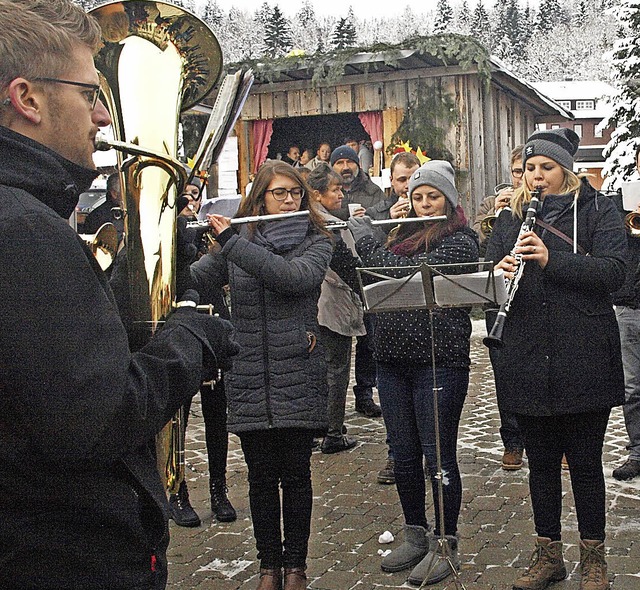 Buntes Treiben herrschte am Sonntag au...hwand beim Dachsberger Weihnachtsmarkt  | Foto: Karin Stckl-Steinebrunner