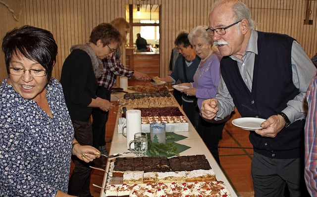 &#8222;Das knnte vielleicht schmecken... fand wohl jeder das, was ihm zusagte.  | Foto: Rolf Reimann