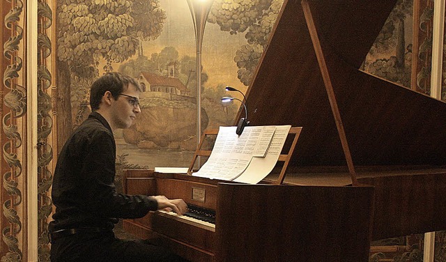 Der spanische Pianist Carlos Goikoetxe...ke von Franz Schubert und Franz Liszt.  | Foto: Hans Jrgen Kugler