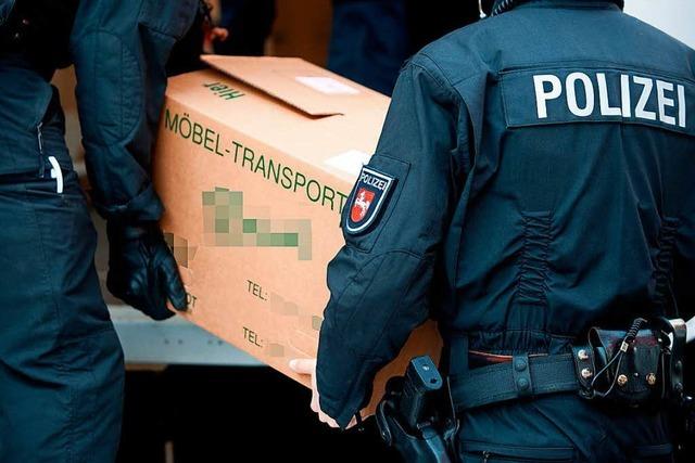Nach Krawallen bei G20: Polizei führt bundesweit Razzien durch