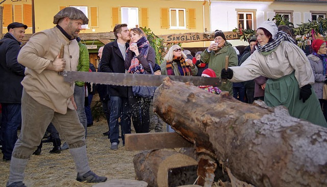 Auch alte Handwerkskunst wird beim Weihnachtsmarkt in Neuf-Brisach gezeigt.   | Foto: C.Ferrari